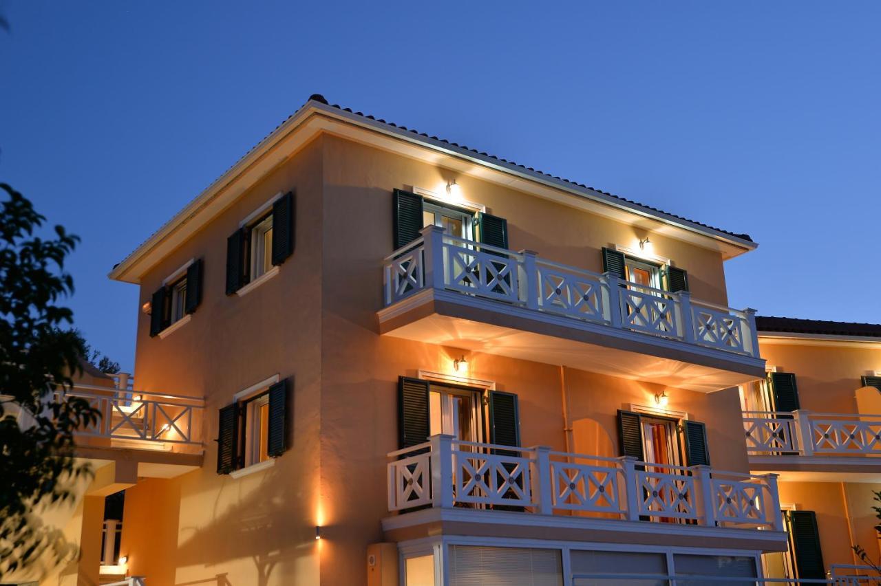 Villa Reverenza Lixouri Exterior foto