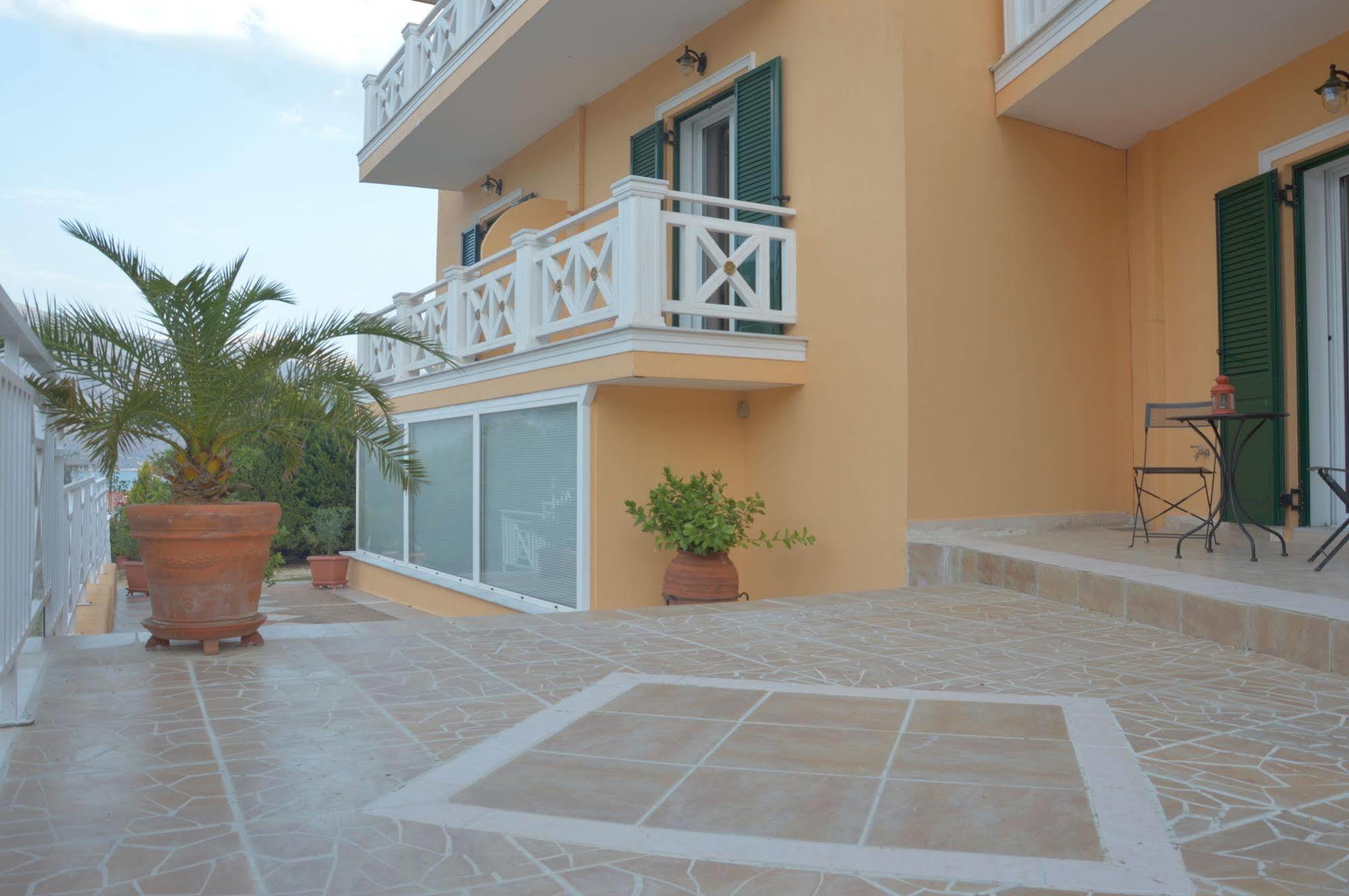 Villa Reverenza Lixouri Exterior foto
