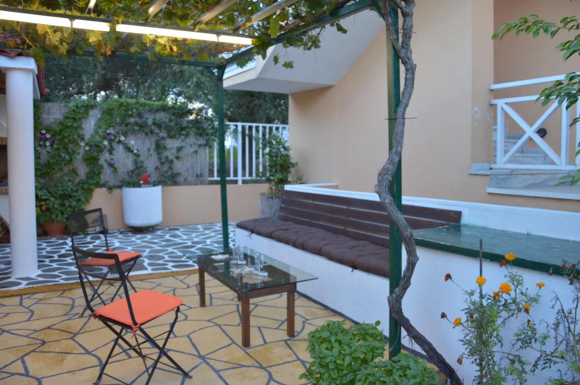 Villa Reverenza Lixouri Exterior foto